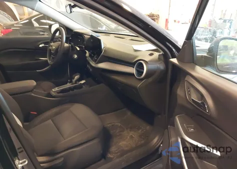 2025 Chevrolet Trax Fwd Ls from USA, damaged, VIN KL77LFEP1SC139003